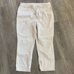 Chico’s size 1.5 Slim Leg Crop